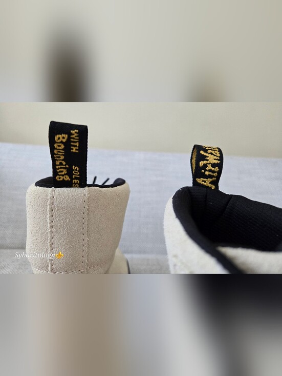 NWOB Dr.MARTENS Combs Off White Suede Lace-Up Boots Size: 11 main image 15